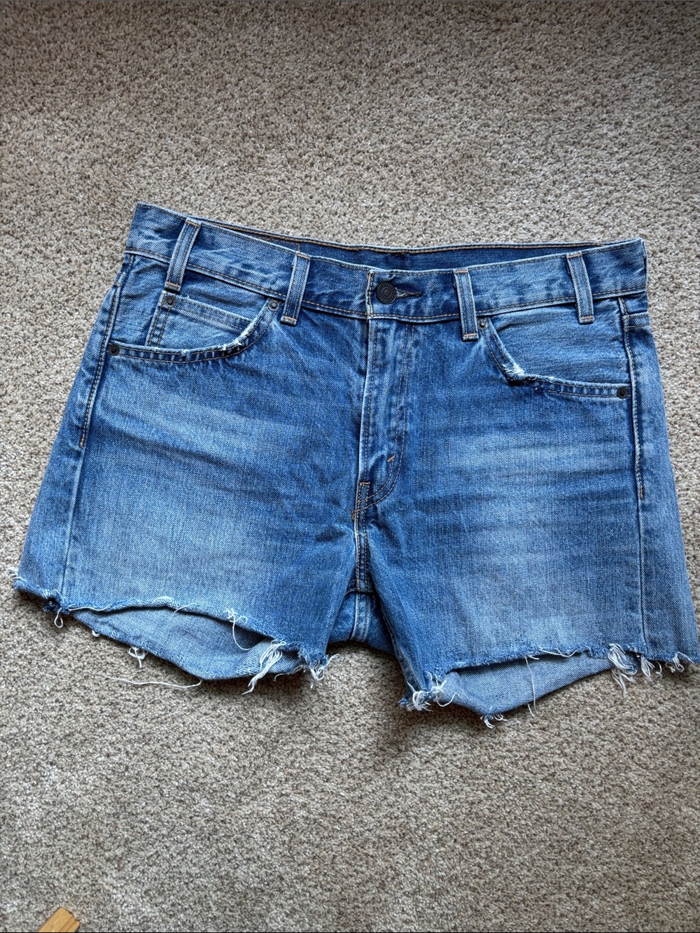 Levi Strauss 505C Women’s Distressed Blue Denim Frayed Shorts